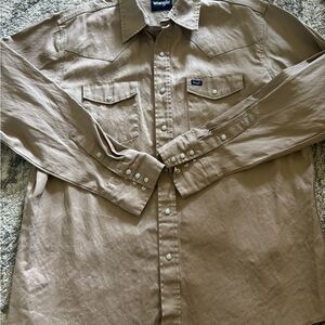 Wrangler Men's Casual Button Down Tan Shirt